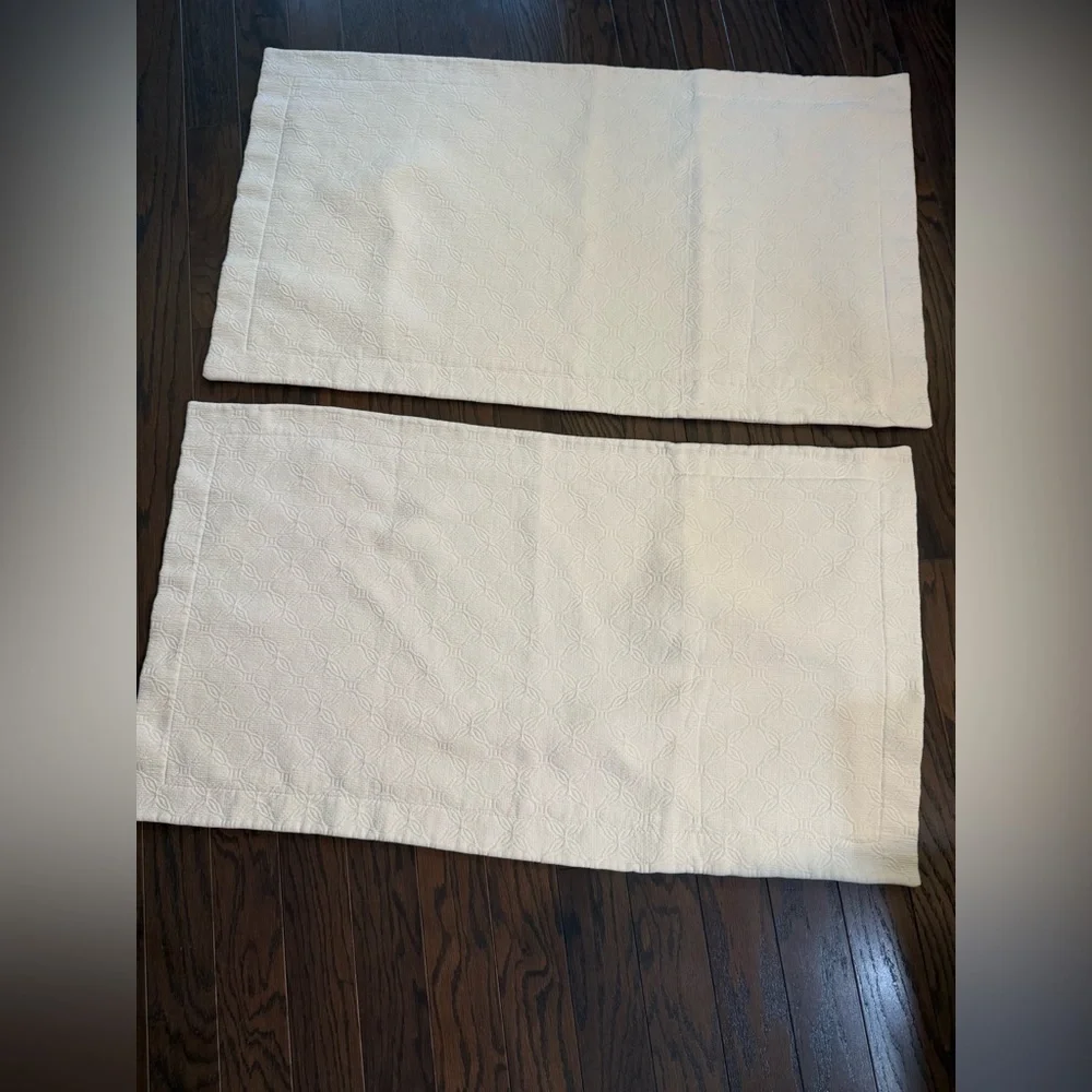 SFERRA LINEA CASA 2 KING Matelasse Ivory Pillow Shams
